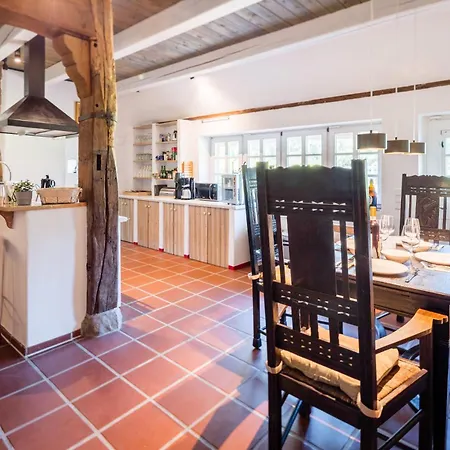 Reet-residenz - Landgut - Und Beachbar Feriehus *